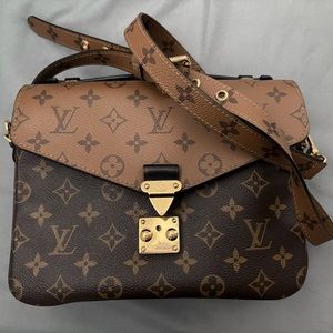 Louis Vuitton Reverse Pochette Métis